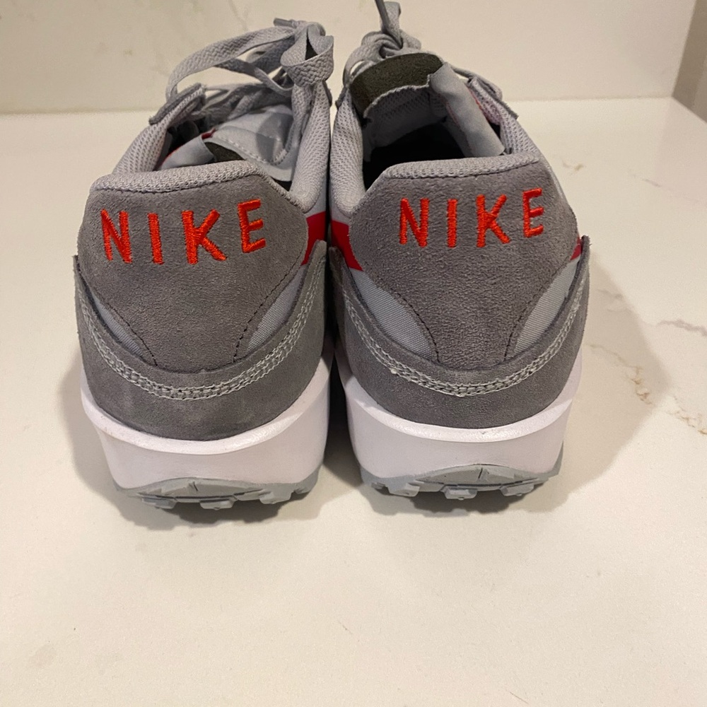 Nike Men's Gray and Red Athletic Sneakers - Picture 4 of 7